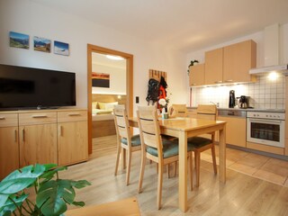 Ferienwohnung Gabi - Wohnküche m. Esstisch