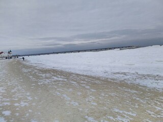 Strand im Februar 2021