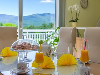 der Essbereich mit Ausblick