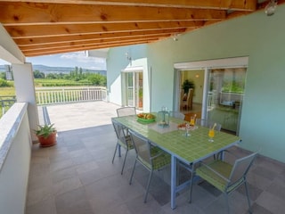 die Terrasse, 1. Stock