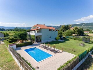 eingezäuntes Grundstück 1050 Qm