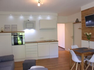 Wohn- /Essbereich mit offener Küche