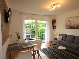 Wohn-/Essbereich mit offener Küche