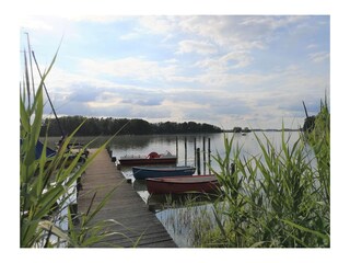 ... mit Bootsanleger