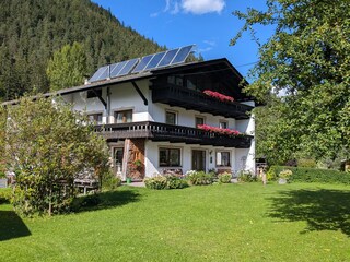 Unser Haus im Sommer
