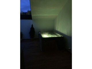 Whirlpool auf der Dachterrasse