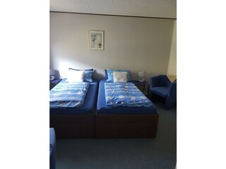 Doppelzimmer Gartenseite