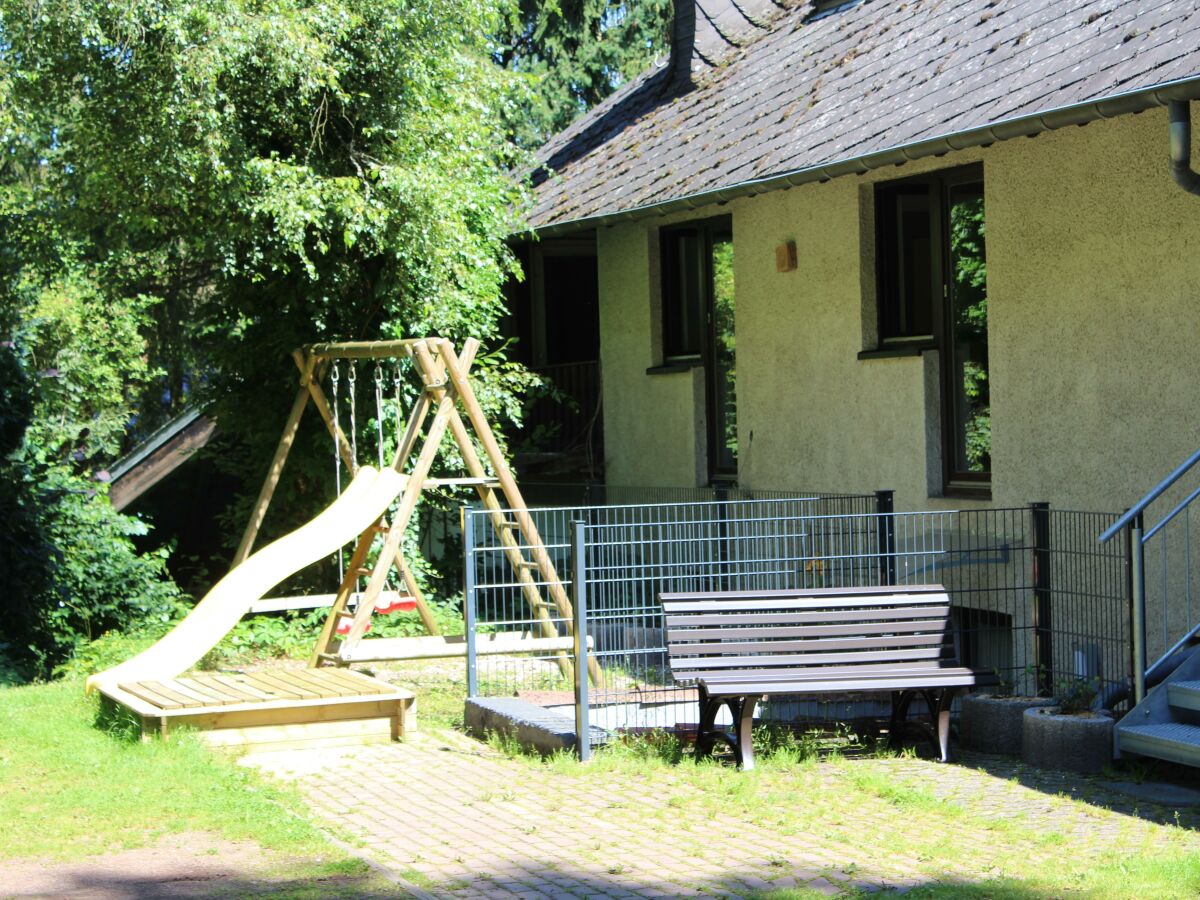 Ferienhaus EifelNatur - Spielplatz