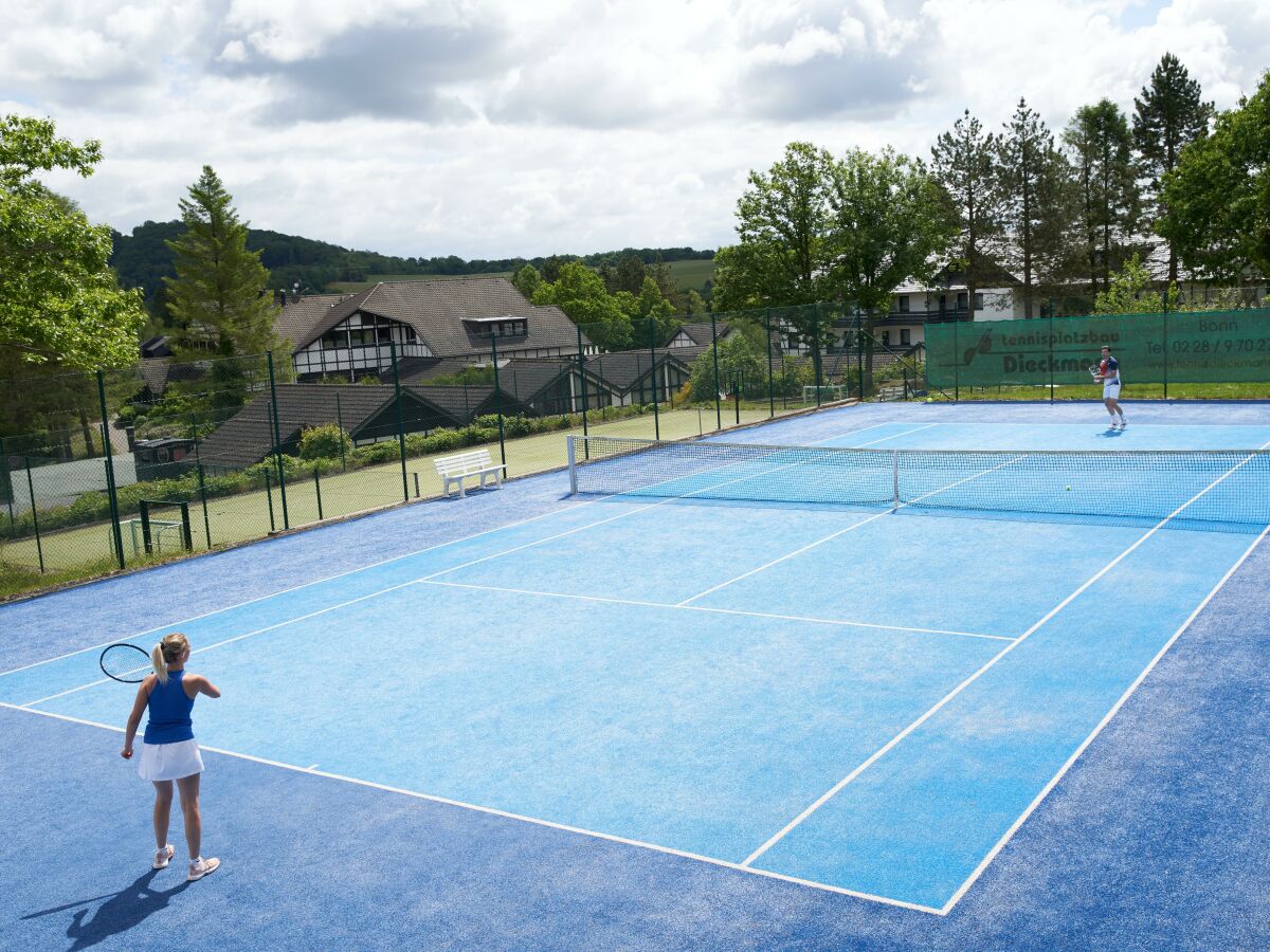 Tennis Außenplatz Kunstrasen