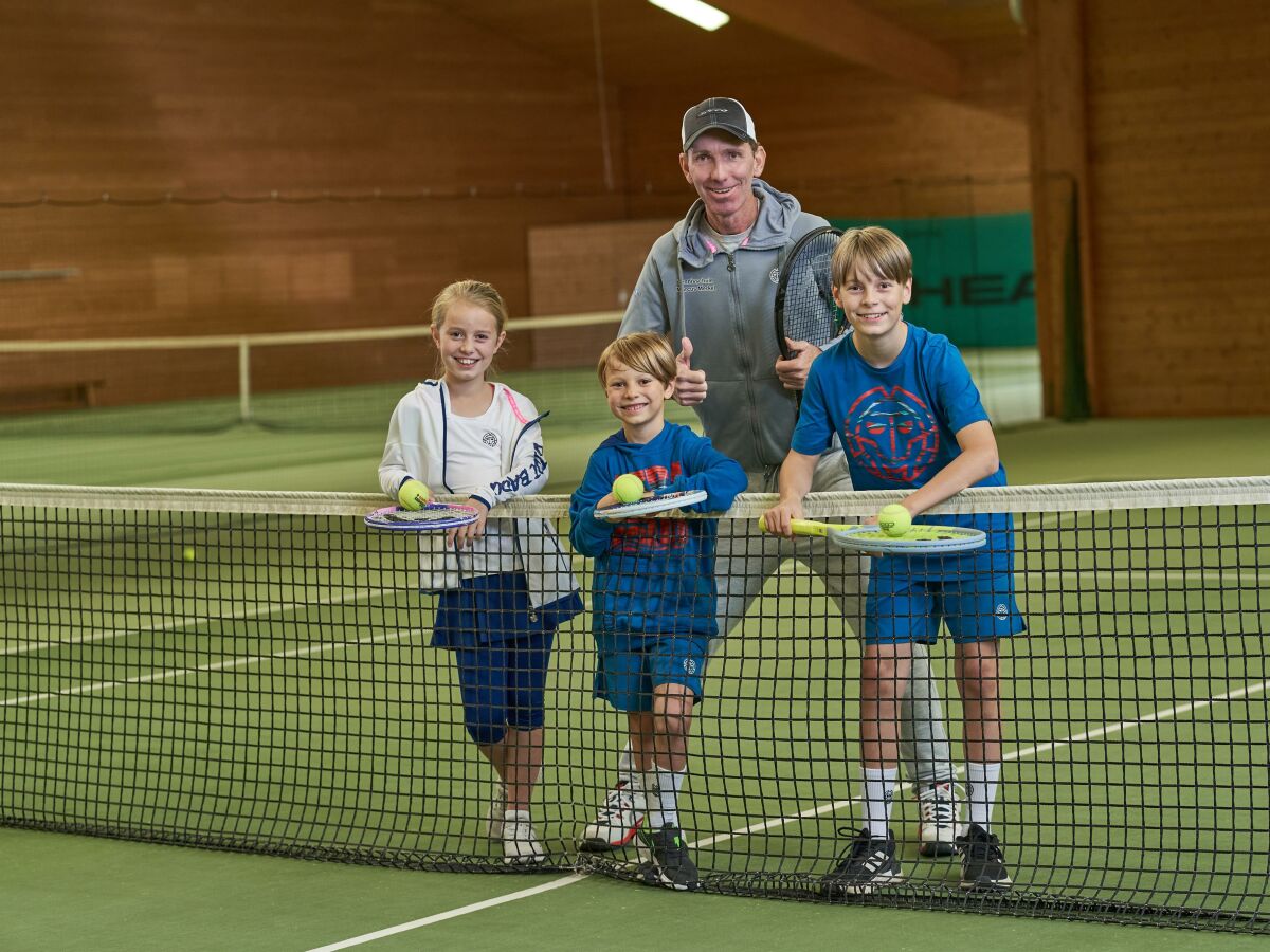 Tennihalle/Kids Tennisschule