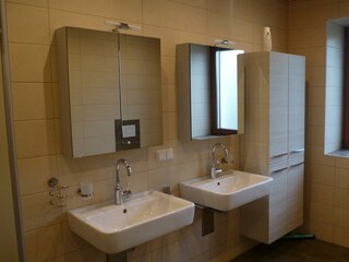 Bad Waschbecken