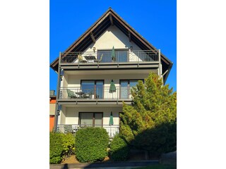 Haus Berghof Ansicht Balkon mit Blick zur Mosel