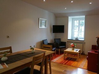 Wohnzimmer mit Essecke