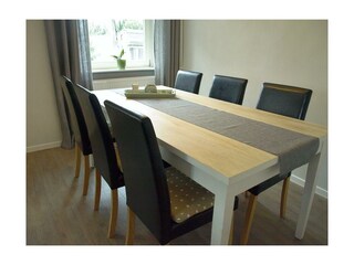 Wohn-/Esszimmer Foto 5