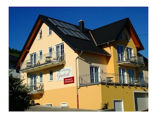 Gästehaus Wein- und Gästehaus Genetsch Lieser Mose