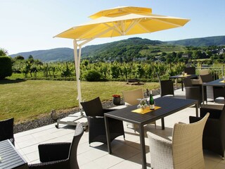 Urlaub - Terrasse - Ein Platz zum Verlieben - Wein