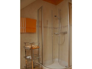 Dusche große FeWo Wein- und Ga?stehaus Genetsch