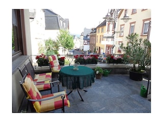 Terrasse beim Eingang