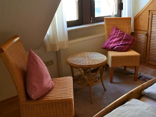 FeWo Christina Schlafzimmer Sitzecke