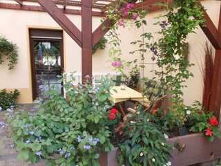 überdachte Sitzecke