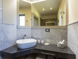 Villa Nedescina Caratteristiche 24