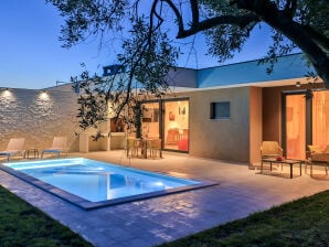 Villa Solis with heated pool