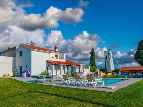 Holiday house Villa Kati Bati