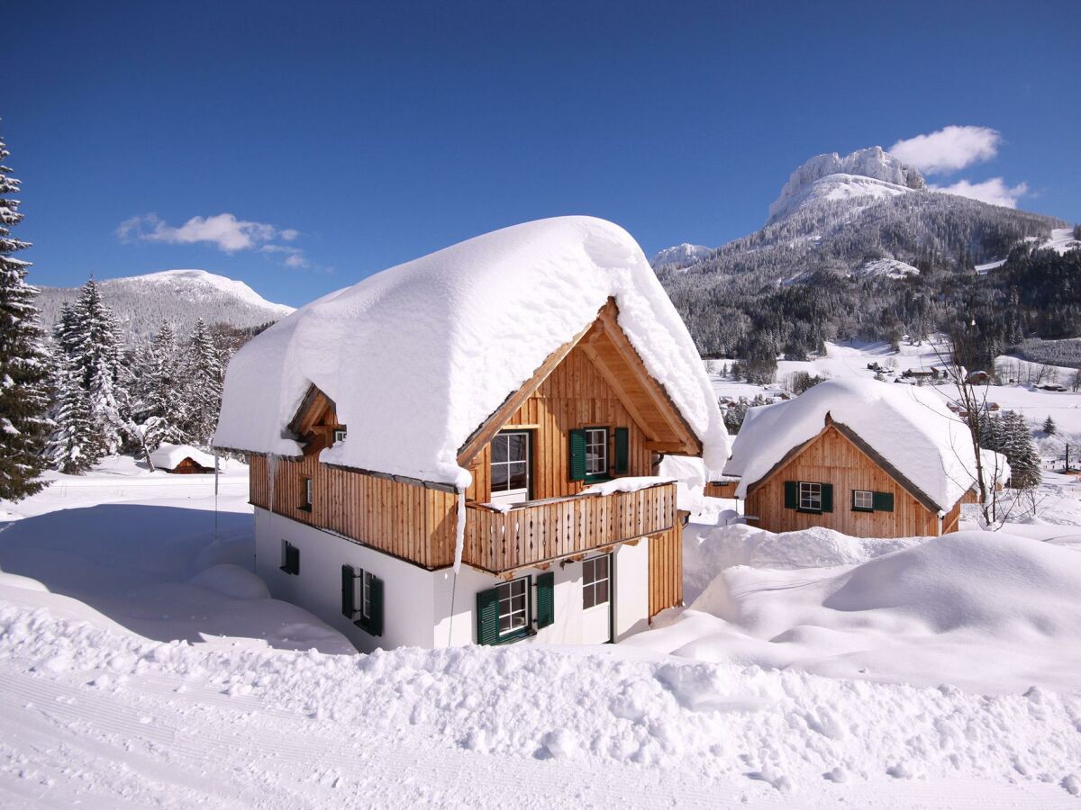 Hüttendorf im Winter