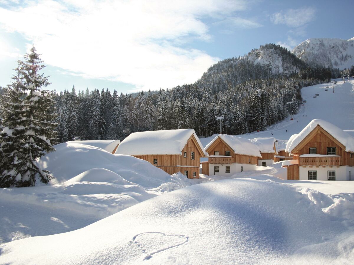 Hüttendorf im Winter