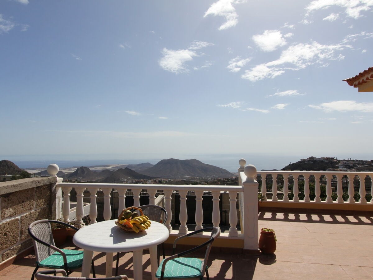 1. Terrasse mit wunderschönem Meerblick