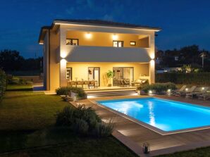 Moderne Villa Amoroso in West-Istrië