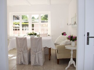 Weitere Aufnahme des Esszimmerbeireichs