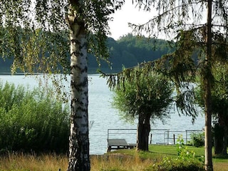 Der See liegt vor der Haustür