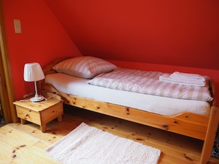 Einzelbett- insgesamt 5 Schlafmöglichleiten