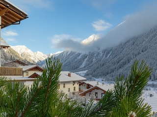 ff411c3d-0490-41ca-a017-d23d677f3d21