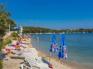 der Strand, kristallklares Meer