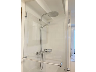 Dusche im Bad