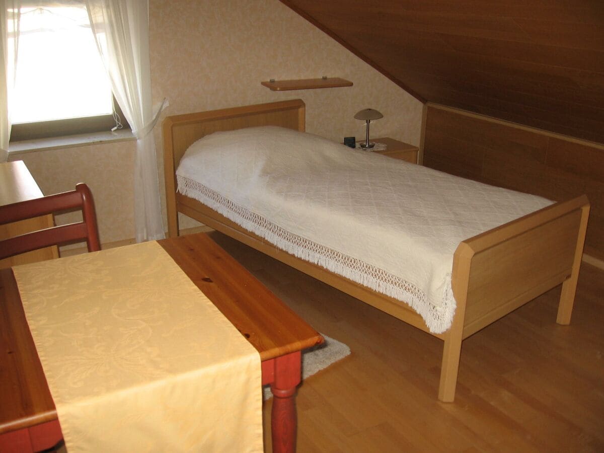 Schlafzimmer 2 Bild 1