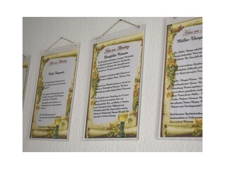 KLEINE WEINKUNDE IM FLUR