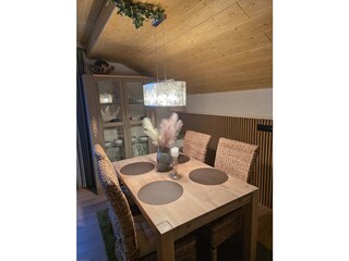 ESSTISCH IN DER KÜCHE