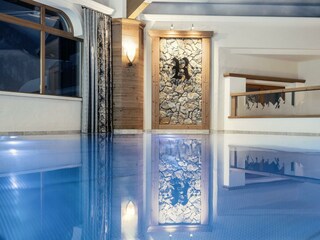 Indoor-Pool_Hotel Riedl_Kössen_(c) Alex Gretter (1