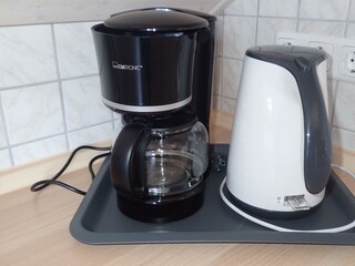 Kaffeemaschine und Wasserkocher