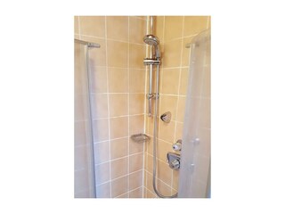 Badezimmer / Zweibettwohnung mit Terrasse