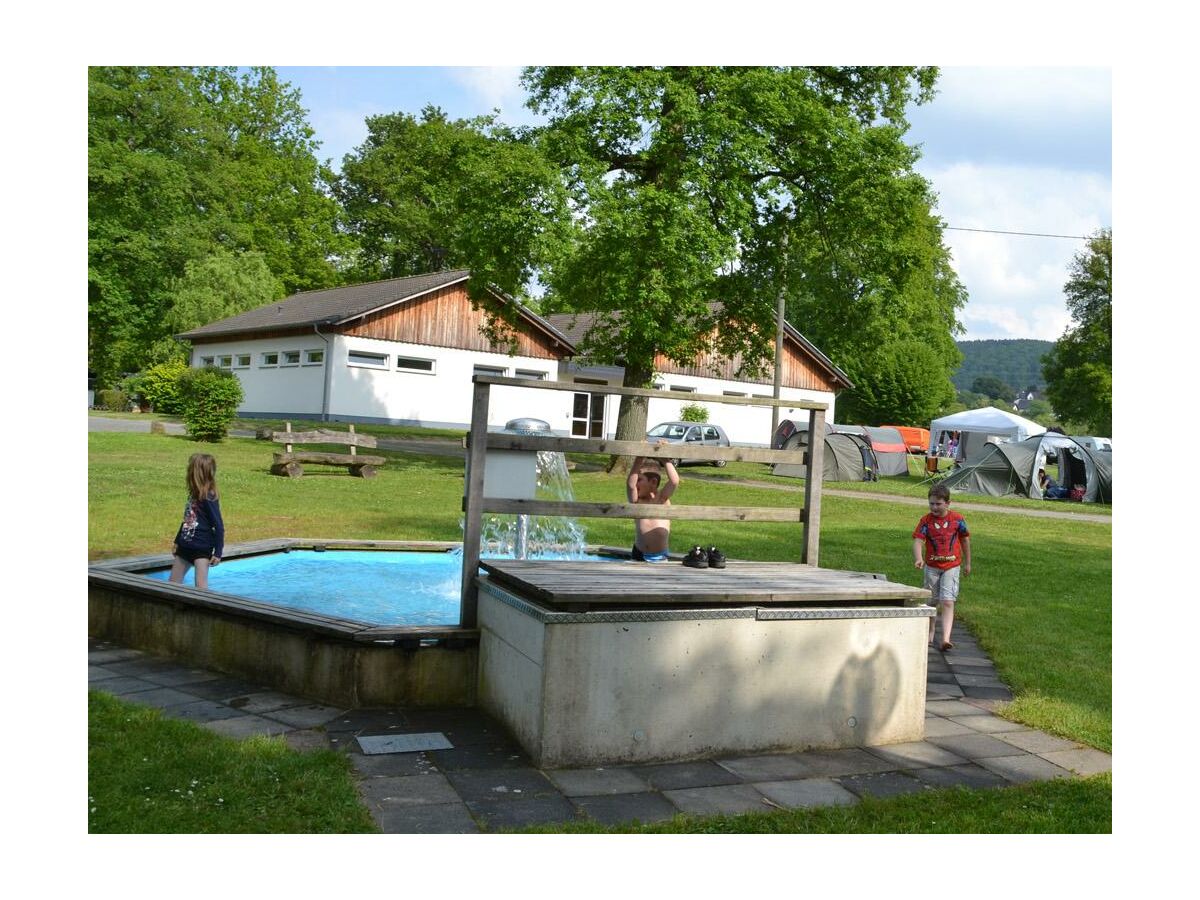 Kinderpool Camping im Eichenwald