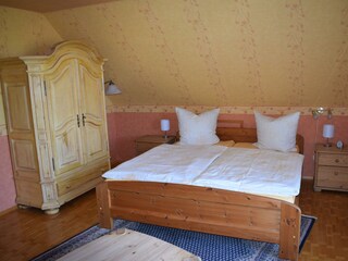 Schlafzimmer Bild 1