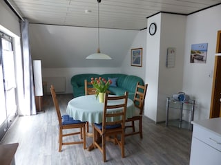 Wohn-Esszimmer