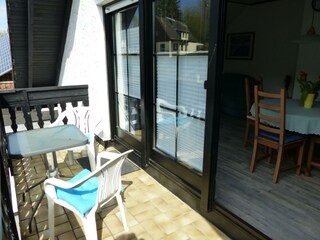 Balkon mit Stühlen