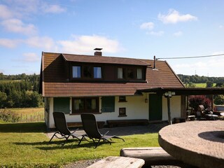 Ferienhaus vorne links
