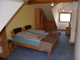 Schafzimmer *Schiesenhaus