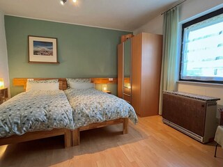 schlafzimmer-01